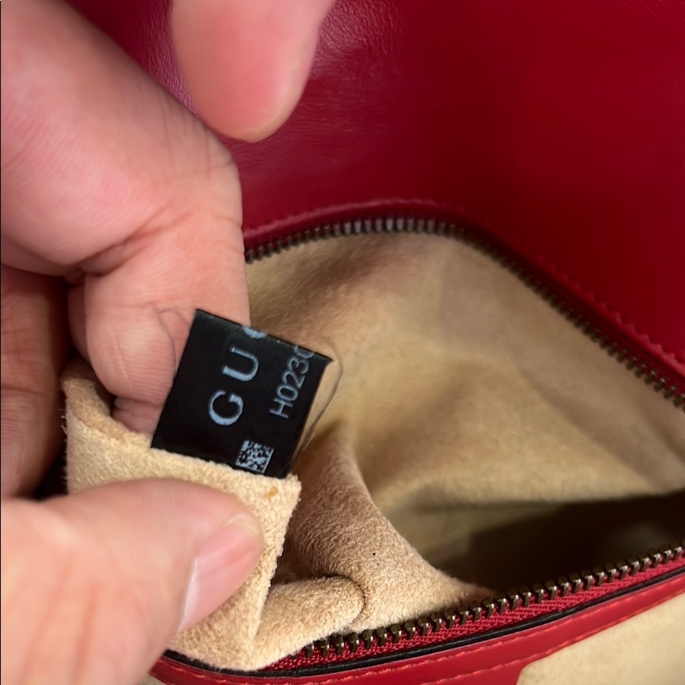 Gucci Red GG Marmont Chevron Shoulder Bag - Picture 8 of 11